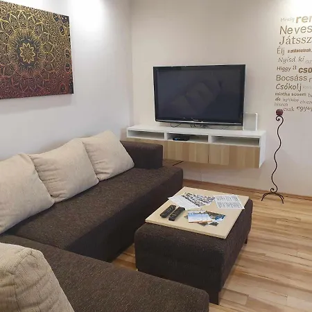 Szofia Wellness Kanije